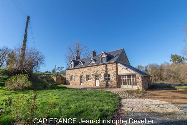 Maison à vendre proche de GORRON (53)maison en pierre 4 chambres sur terrain 1,37 hectare avec garage