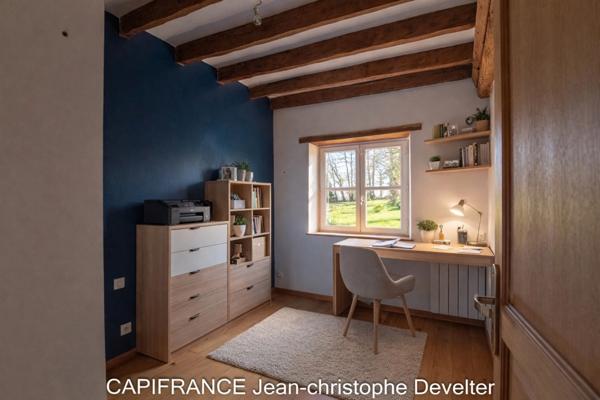 Maison à vendre proche de GORRON (53)maison en pierre 4 chambres sur terrain 1,37 hectare avec garage