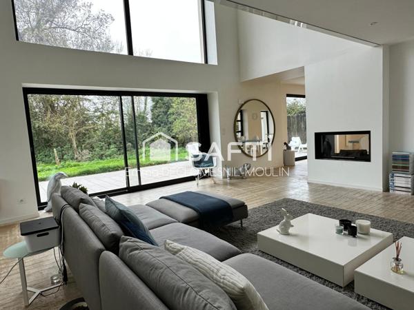 Corps de ferme comprenant grande maison et gîtes indépendants