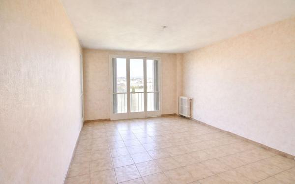 Appartement à vendre    4 pièces • 62 m2 Marseille 11