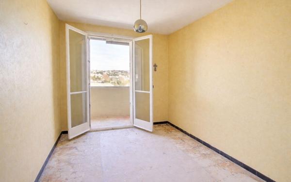 Appartement à vendre    4 pièces • 62 m2 Marseille 11
