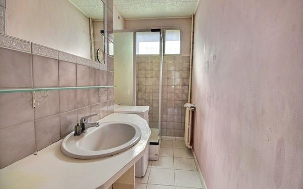 Appartement à vendre    4 pièces • 62 m2 Marseille 11