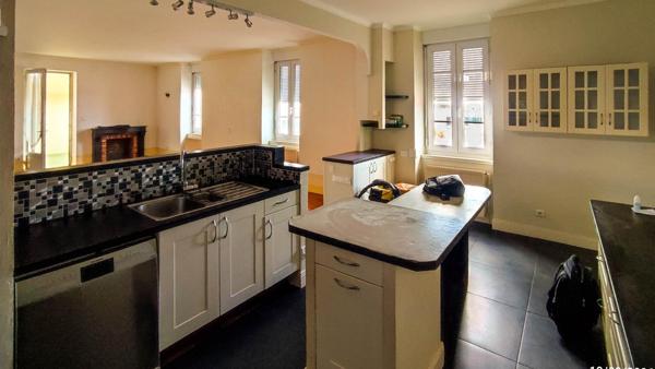 AUTUN – Appartement 150 m² – 4 chambres – Garage