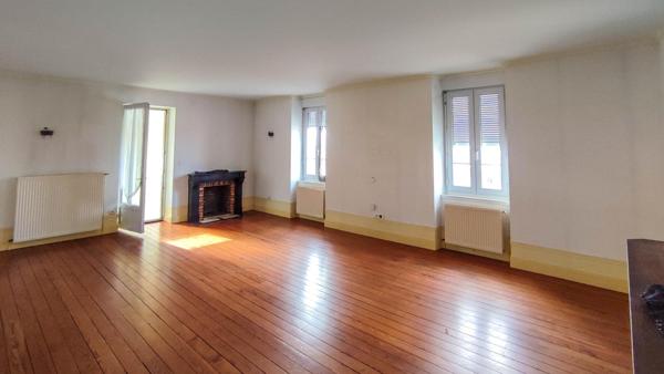 AUTUN – Appartement 150 m² – 4 chambres – Garage