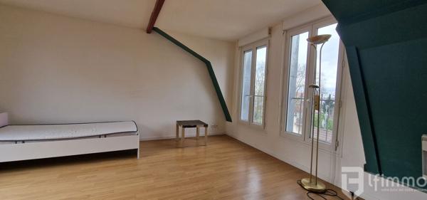 Duplex lumineux avec terrasse au cœur d'Ivry-sur-Seine