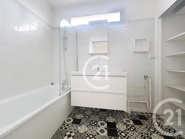 Appartement F2 à vendre  2 pièces - 48 m 2   CAEN  - 14