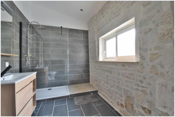 Maison à vendre 3 pièces CHAMPNIERS (16)