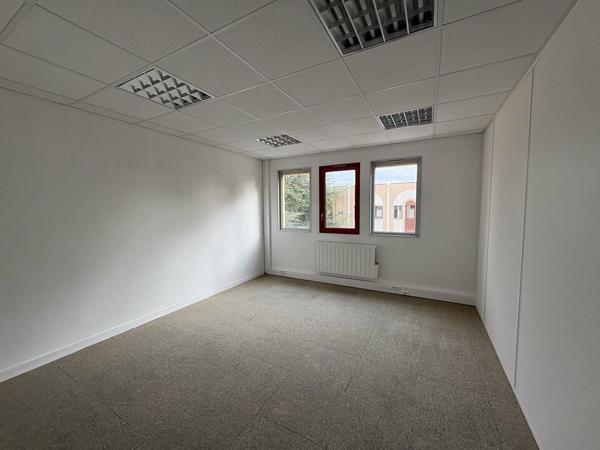 BUREAUX - A LOUER - PARC MIRANDE