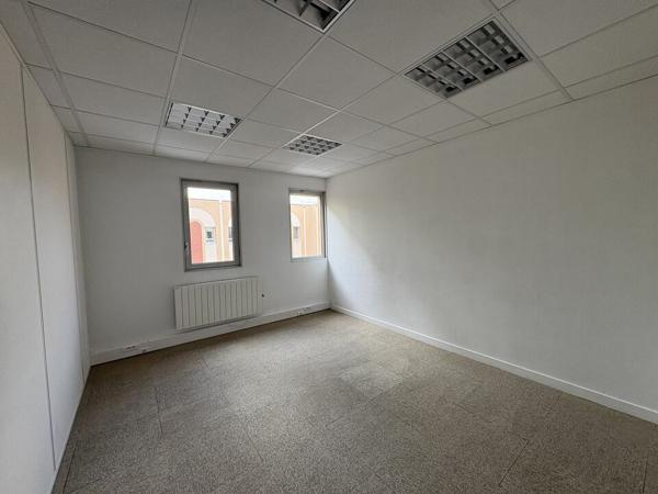 BUREAUX - A LOUER - PARC MIRANDE