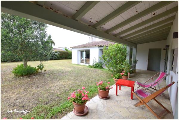 Maison à vendre 9 pièces LES PORTES EN RE (17), 7 chambres, à 2' des plus belles plages