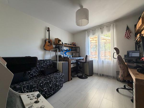 L'HOUMEAU MAISON PLAIN-PIED 3 CHAMBRES, JARDIN, TERRASSE, GARAGE  L houmeau