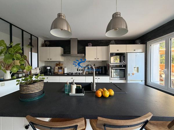 L'HOUMEAU MAISON PLAIN-PIED 3 CHAMBRES, JARDIN, TERRASSE, GARAGE  L houmeau