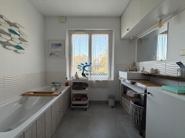 L'HOUMEAU MAISON PLAIN-PIED 3 CHAMBRES, JARDIN, TERRASSE, GARAGE  L houmeau