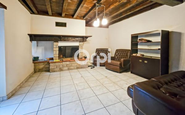 Maison à vendre    6 pièces •  Bedous