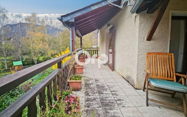 Maison à vendre    6 pièces •  Bedous