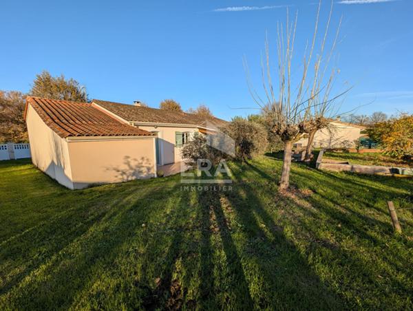 Maison à vendre de plain pied Montpon-Ménestérol 5 pièces 90 m2