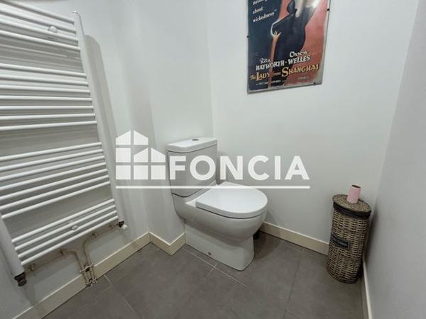 Location Studio meublé 28.37 m² - 12 RUE HENRI AMEL La Rochelle 17000