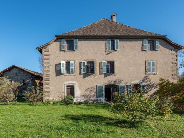 Vente Maison de luxe Douvaine 15 Pièces 1131 m²