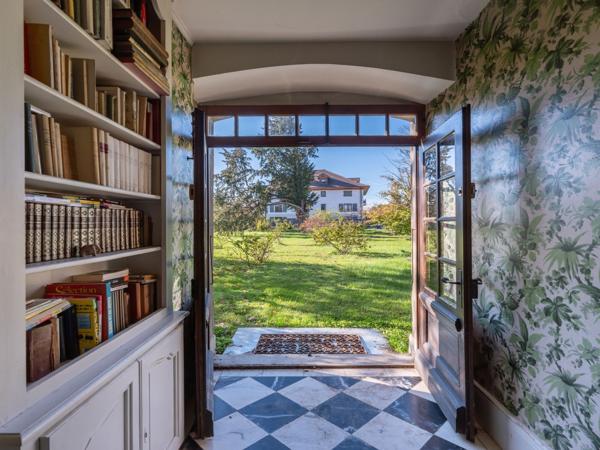 Vente Maison de luxe Douvaine 15 Pièces 1131 m²