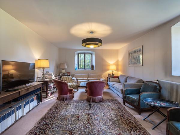 Vente Maison de luxe Douvaine 15 Pièces 1131 m²