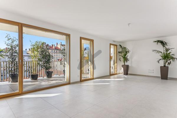 Foch Appartement familial avec terrasse de grand standing