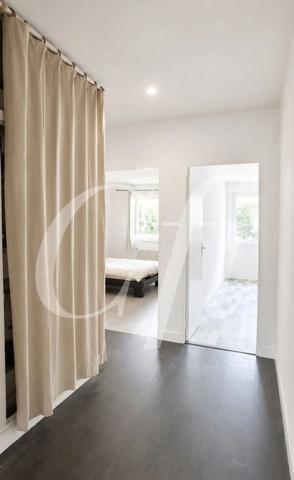 Vente
                Appartement77 m² - 3 Pièces -
                    SURESNES (92150)