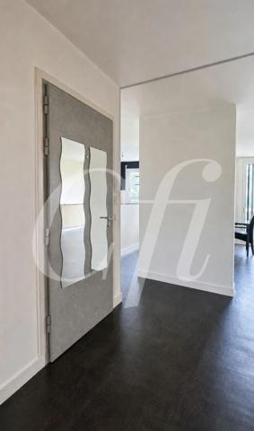 Vente
                Appartement77 m² - 3 Pièces -
                    SURESNES (92150)
