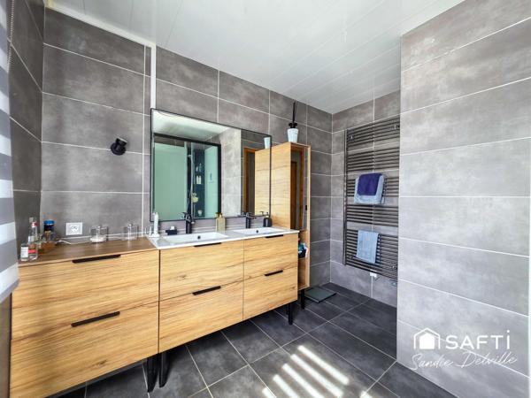 Pavillon 5p- 3ch- sous-sol total + dépendance 35m²