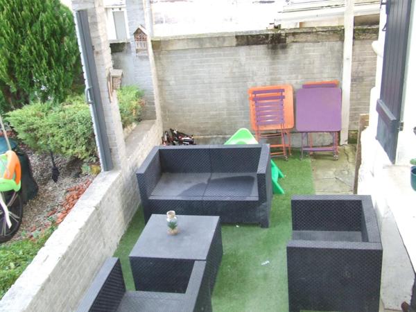 TRES JOLIE MAISON DE VILLE ENTIEREMENT RENOVEE !