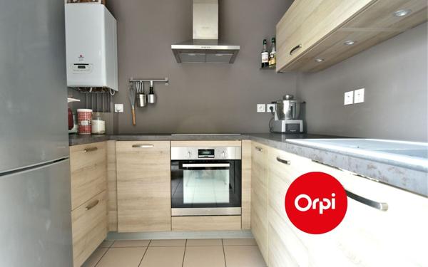 Appartement à vendre    4 pièces • 75,50 m2 Saint-Priest
