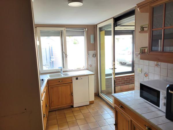Maison
         3 pièces
        - 80 m² 199 000 € *
