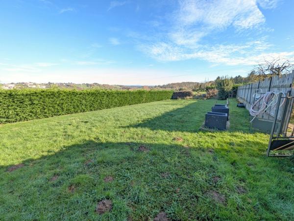 Maison à vendre 9 pièces à PERREUX (42) En exclusivité