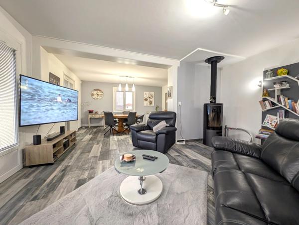 Maison à vendre 9 pièces à PERREUX (42) En exclusivité