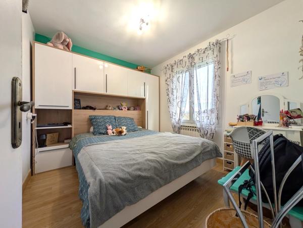 Maison à vendre 9 pièces à PERREUX (42) En exclusivité