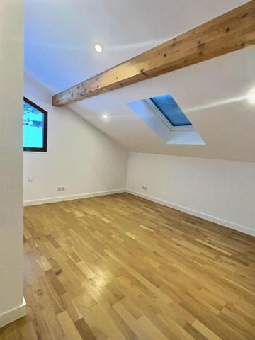 Chalet d’exception face aux montagnes, rare à saisir