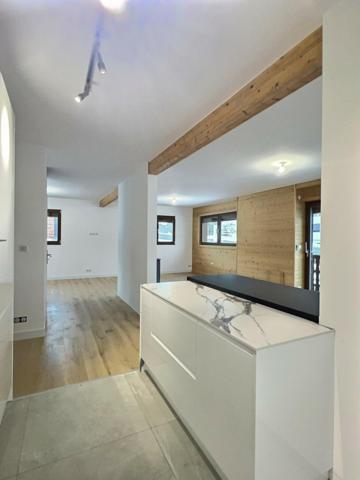 Chalet d’exception face aux montagnes, rare à saisir