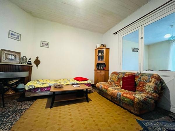 ROCHEFORT- Maison individuelle à rénover - jardin