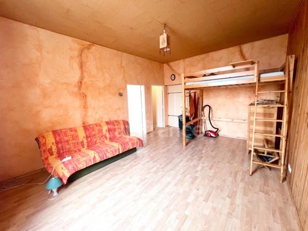 Appartement bourgeois à vendre 3 pièces 2 chambres 77m2 porte de la Saunerie MANOSQUE (04)