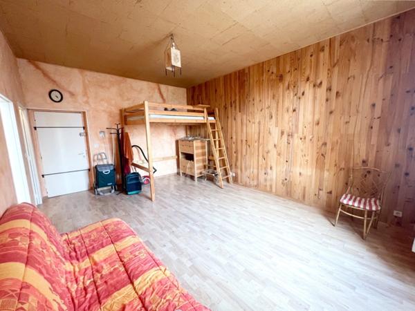 Appartement bourgeois à vendre 3 pièces 2 chambres 77m2 porte de la Saunerie MANOSQUE (04)