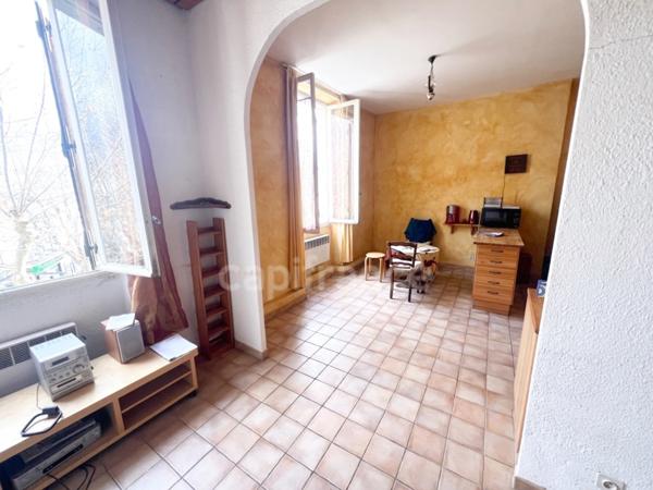 Appartement bourgeois à vendre 3 pièces 2 chambres 77m2 porte de la Saunerie MANOSQUE (04)