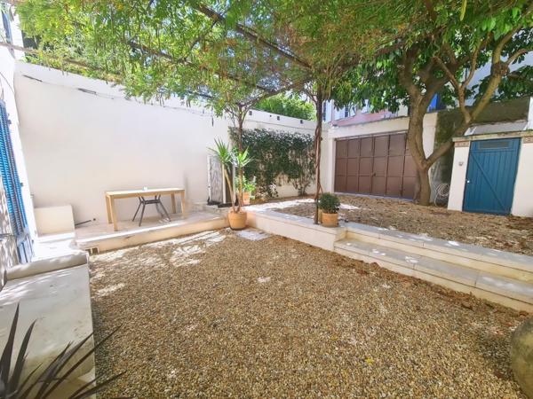 PIGNANS – Hôtel particulier d’exception de 300m2 au cœur du village avec jardin et piscine