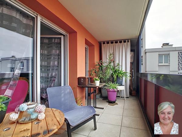 Très joli T2 avec un grand balcon et proche des transports