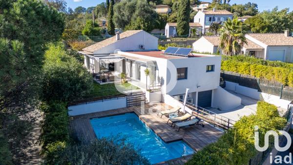 Maison à vendre 6 pièces 168 m² Cogolin