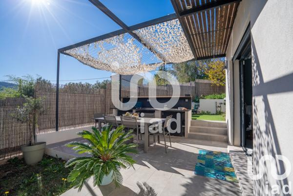 Maison à vendre 6 pièces 168 m² Cogolin