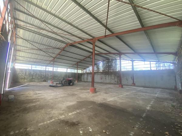 Vente murs / Local Industriel / Bâtiment à Arveyres (33500)