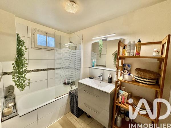 Maison à vendre 4 pièces 92 m² Nîmes-Saint-Césaire
