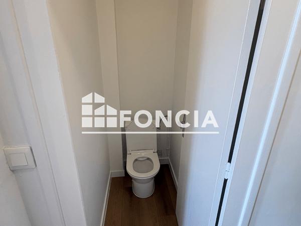 Location Appartement 2 pièces 43.04 m² - 32 RUE JULES GUESDE Bordeaux 33000