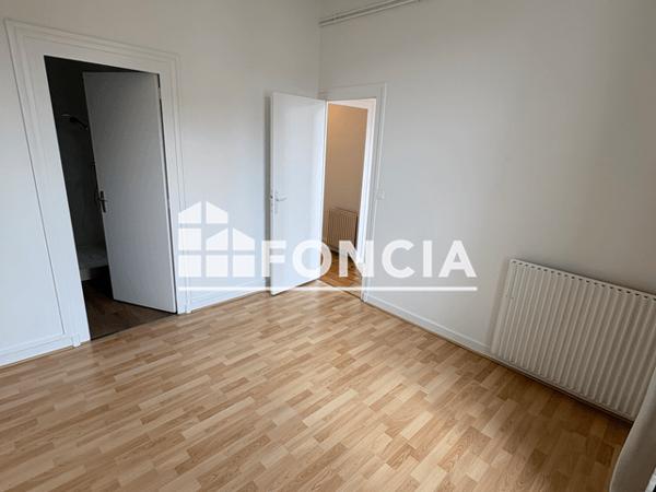 Location Appartement 2 pièces 43.04 m² - 32 RUE JULES GUESDE Bordeaux 33000
