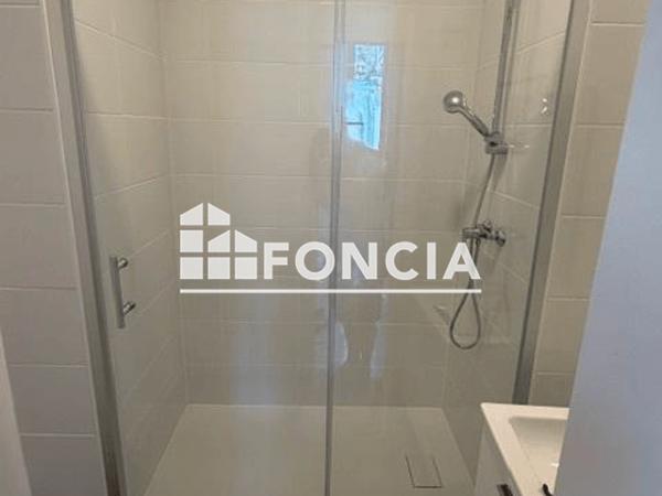 Location Appartement 2 pièces 43.04 m² - 32 RUE JULES GUESDE Bordeaux 33000