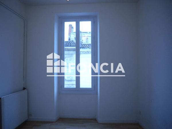 Location Appartement 2 pièces 43 m² - 32 RUE JULES GUESDE Bordeaux 33000